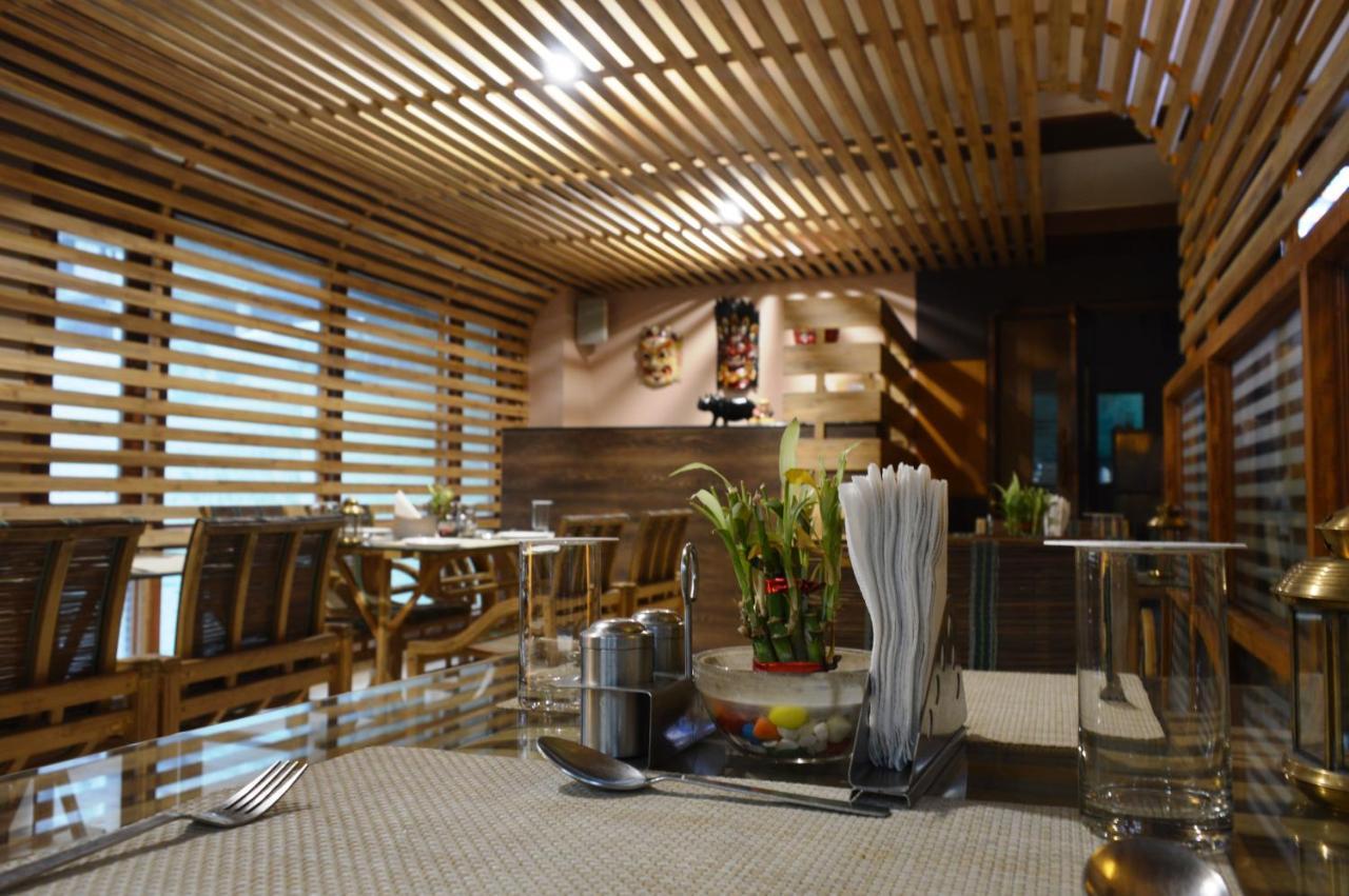 Hotel Rains Inn Guwahati Exterior foto